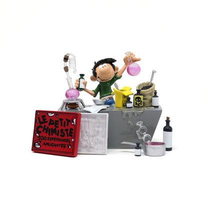 Figurine Pixi Gaston Petit Chimiste "La chimie c'est l'avenir" - vue de face